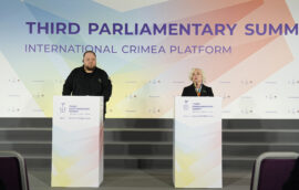 У межах Третього Парламентського саміту Кримської платформи відбулась пресконференція за участю Голови Верховної Ради України Руслана Стефанчука та Спікерки Сайему Республіки Латвія Дайґи Мієрінії