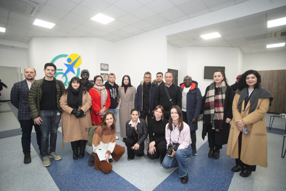 As Part of the International Crimea Global Conference, a Tour Was Held at the Prosthetics Center