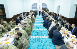 President of Ukraine Volodymyr Zelenskyy Attends Iftar, Honors Muslim Soldiers and Religious Communities